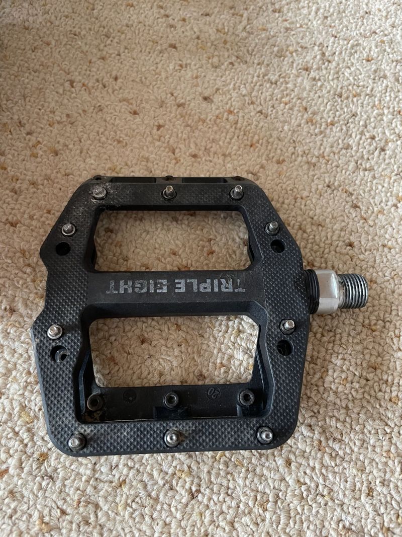 Triple Eight Flat Pedals (černá)