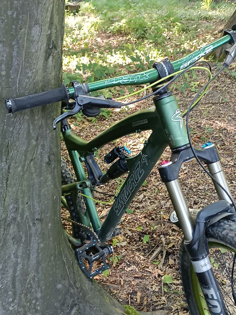 Santa Cruz nomad 