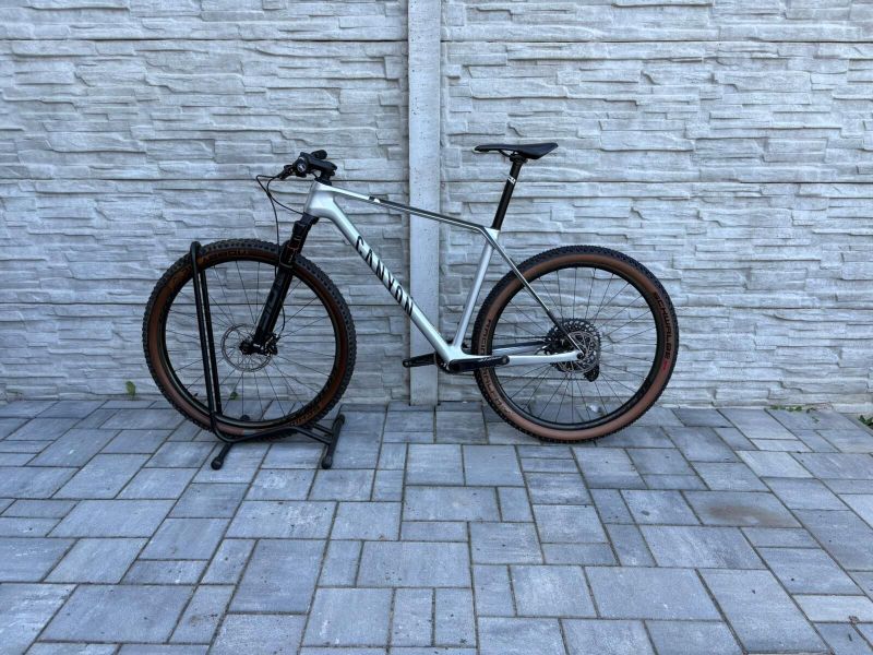 Canyon exceed cf7 karbonová kola reynolds