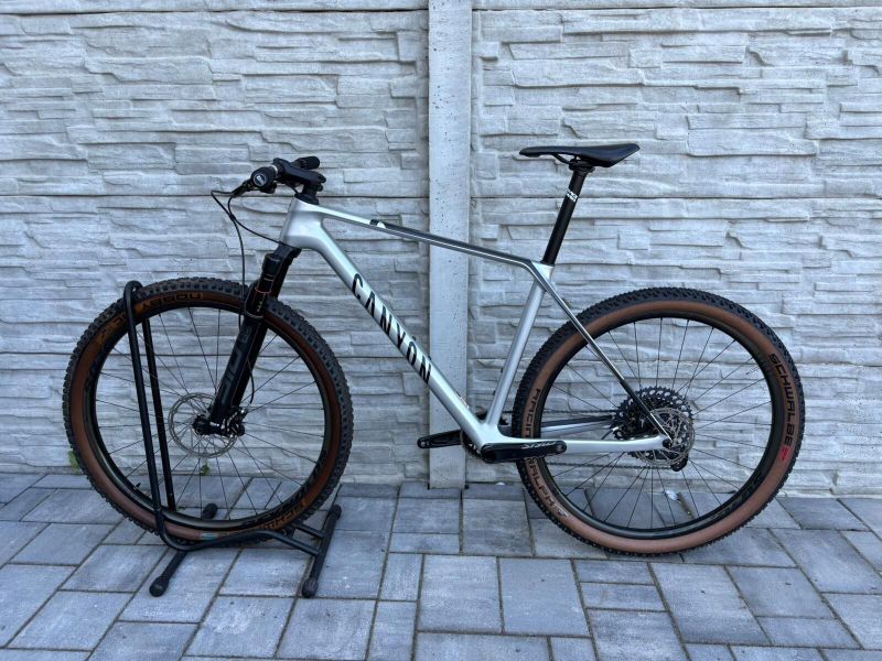 Canyon exceed cf7 karbonová kola reynolds