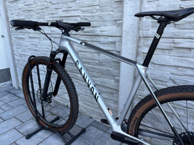 Canyon exceed cf7 karbonová kola reynolds