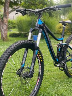 Prodám celoodpružené horské kolo GIANT Trance 3, velikost S, kola 27,5