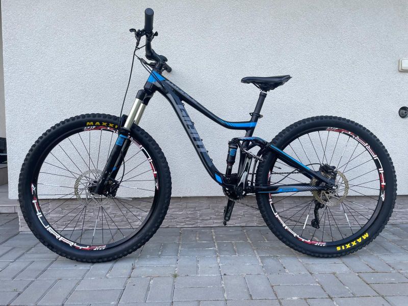 Prodám celoodpružené horské kolo GIANT Trance 3, velikost S, kola 27,5