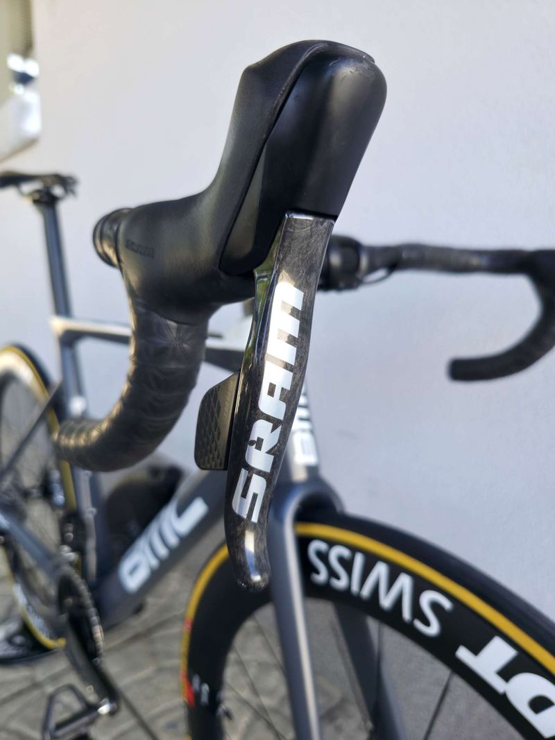Silniční kolo BMC Teammachine SLR01 ONE Carbon 2020 SRAM RED eTap