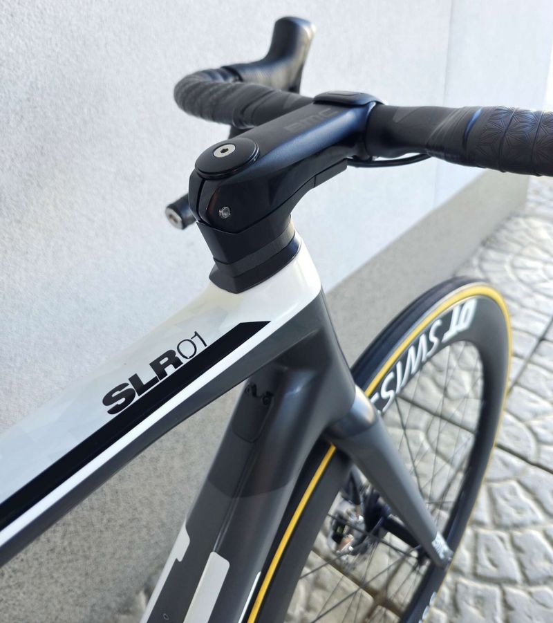 Silniční kolo BMC Teammachine SLR01 ONE Carbon 2020 SRAM RED eTap