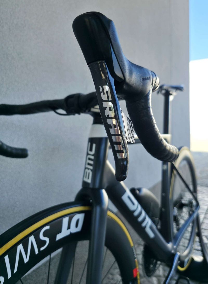 Silniční kolo BMC Teammachine SLR01 ONE Carbon 2020 SRAM RED eTap