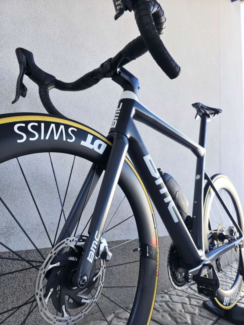 Silniční kolo BMC Teammachine SLR01 ONE Carbon 2020 SRAM RED eTap