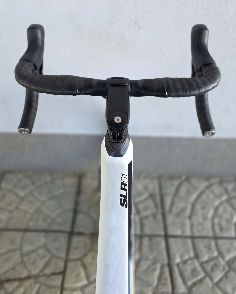Silniční kolo BMC Teammachine SLR01 ONE Carbon 2020 SRAM RED eTap