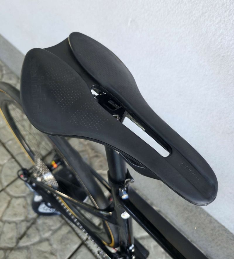 Silniční kolo Cervélo Caledonia Carbon 2022