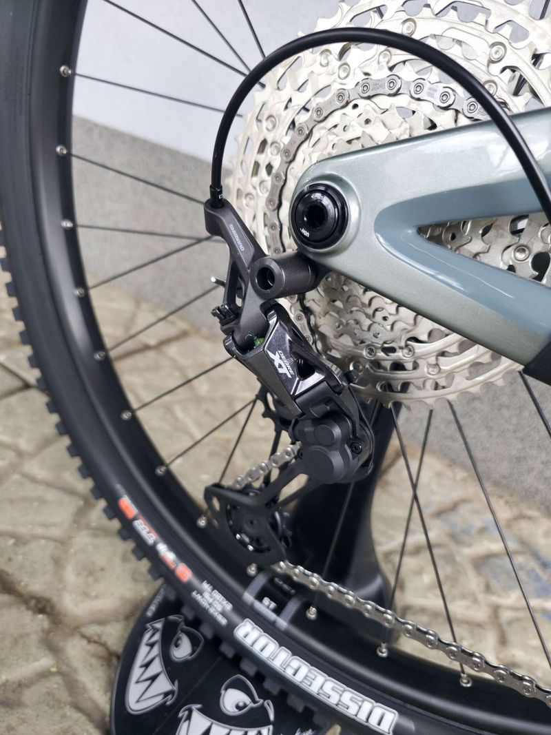 Horské kolo GHOST Riot AM CF Pro Carbon 2025 29″