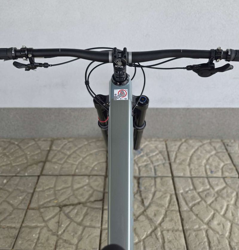 Horské kolo GHOST Riot AM CF Pro Carbon 2025 29″