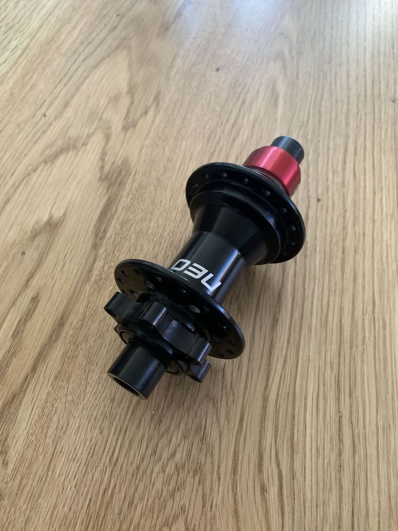 Zadní mtb náboj Stans Neo XD boost