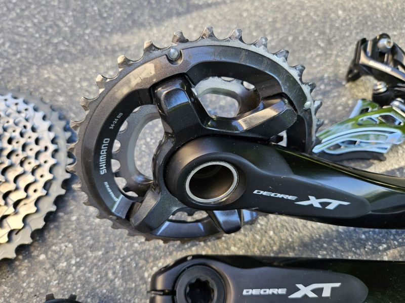 Sada Shimano XT 2x11