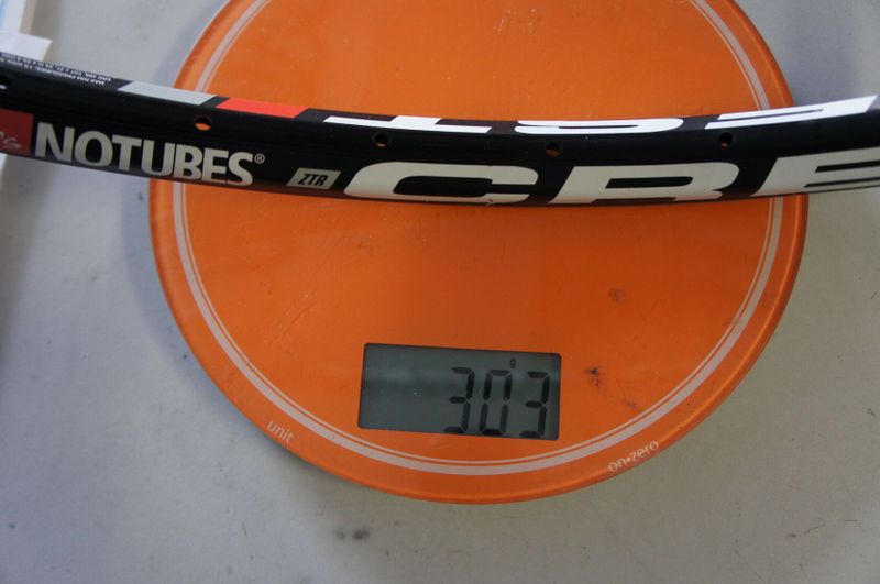NO TUBES Ráfek ZTR Crest 24"