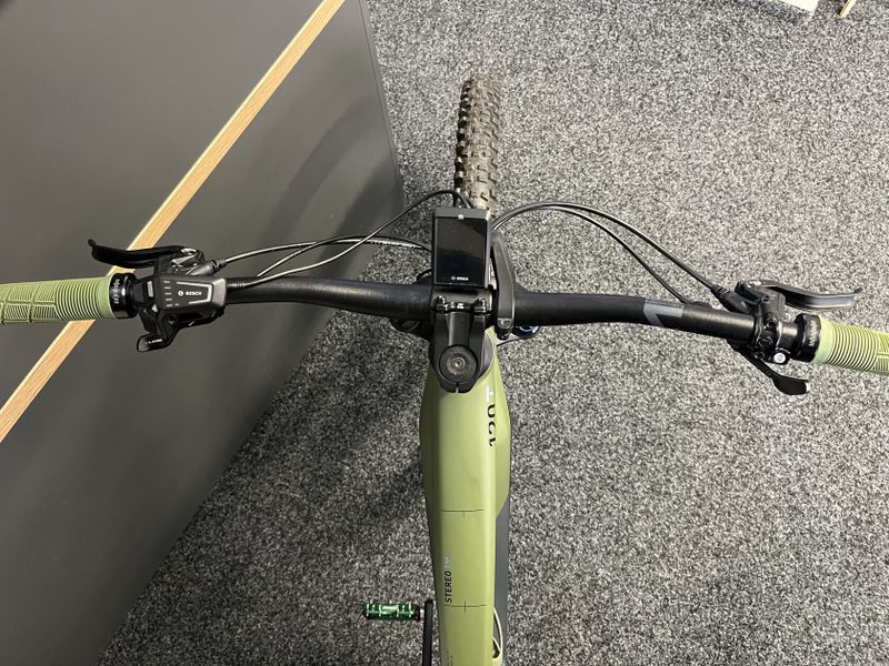 CUBE Stereo Hybrid 120 TM 750 vel.M 2023 459km