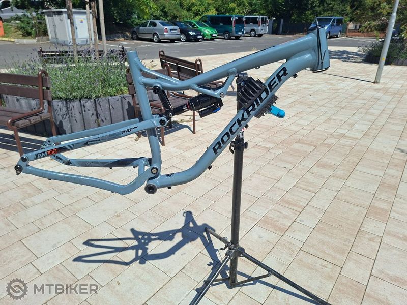 RockRider AM100s L s RockShox Monarch Plus