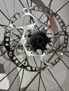 Silnicni zapletena kola Fulcrum Racing 600 DB Disc vcetne plastu a TPU dusi