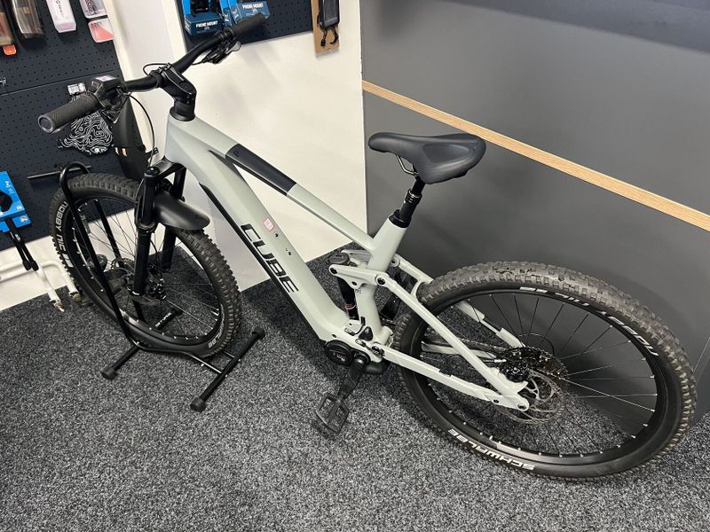 CUBE Stereo Hybrid 140HPC PRO 750 vel.XL 2023 361KM KARBON