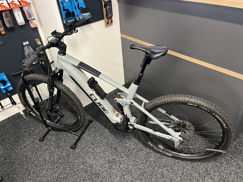 CUBE Stereo Hybrid 140HPC PRO 625 vel.XL 2023 308KM KARBO