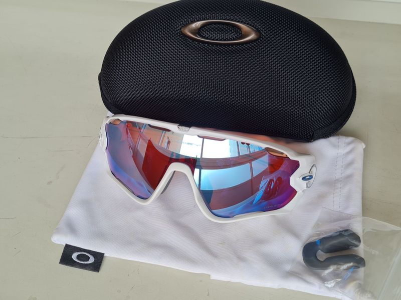 oakley jawbreaker