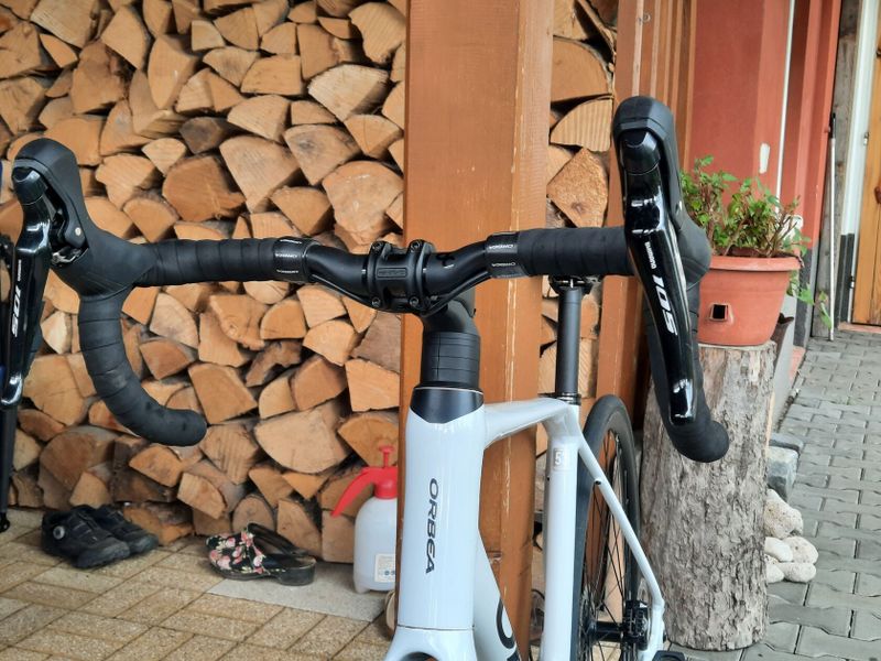 Orbea avant silniční kolo