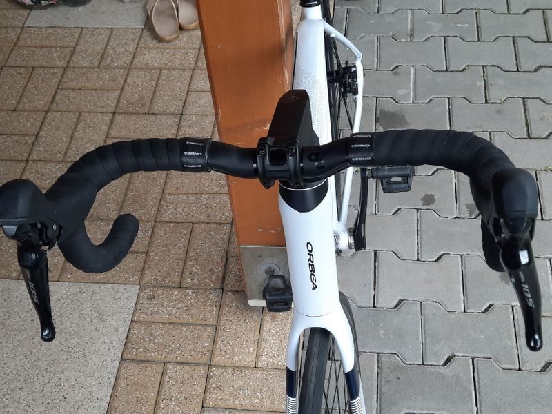 Orbea avant silniční kolo