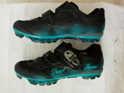 Prodám MTB tretry Pearl Izumi