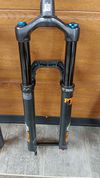 FOX 34 a RockShox 29" 140mm
