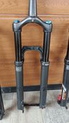 FOX 34 a RockShox 29" 140mm