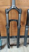 FOX 34 a RockShox 29" 140mm