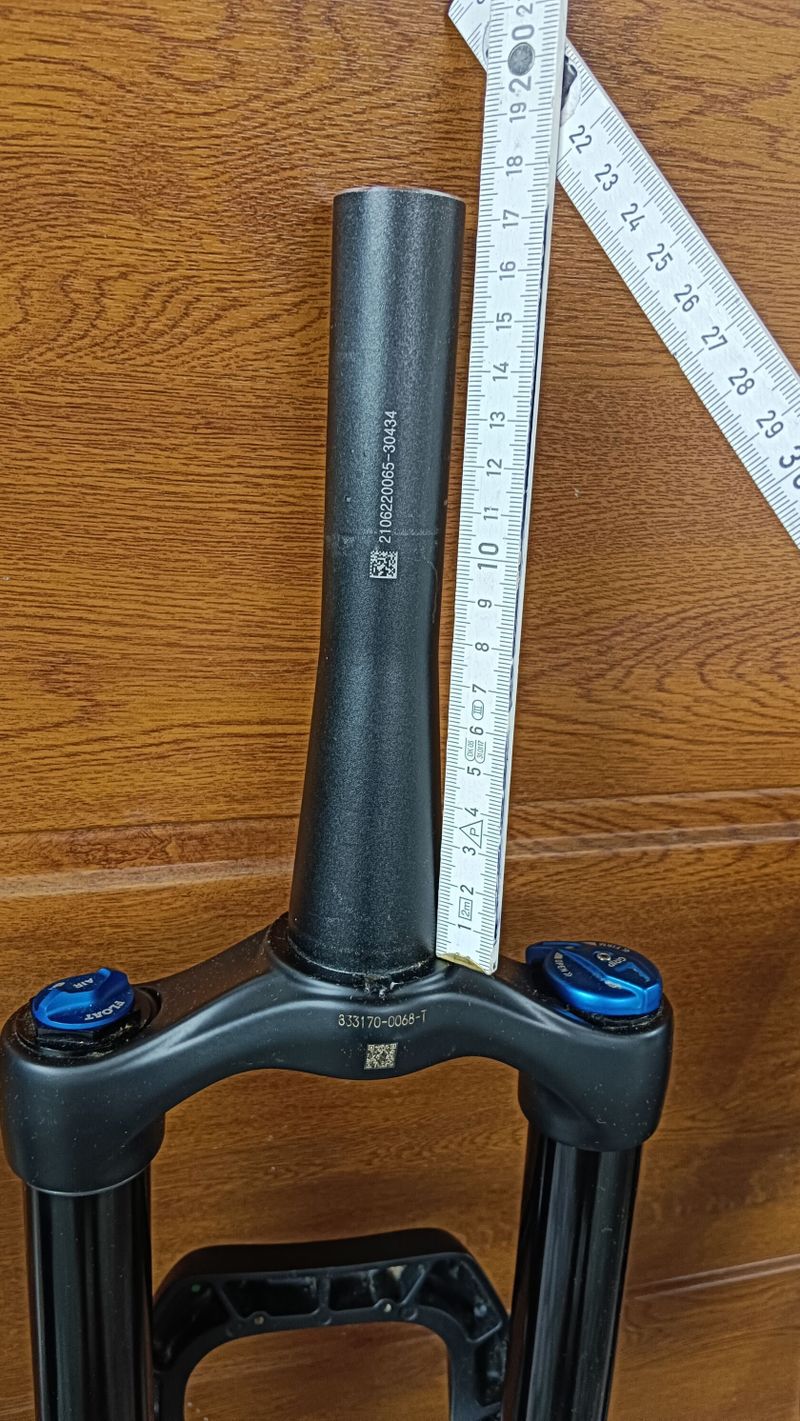 FOX 34 a RockShox 29" 140mm