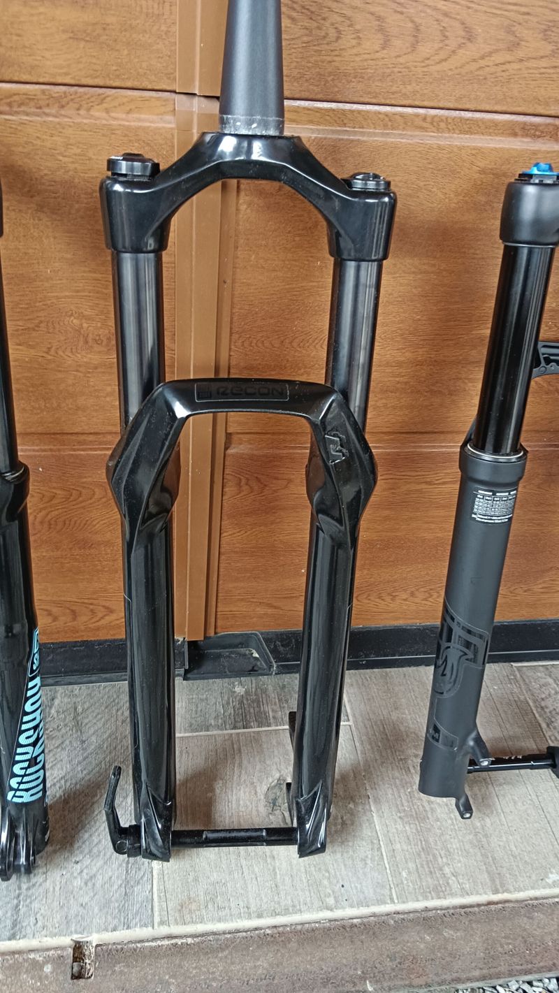 FOX 34 a RockShox 29" 140mm