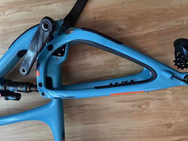 YETI SB5 TURQ velikost XL