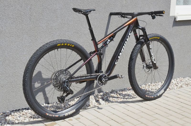 SPECIALIZED S-Works Epic 8