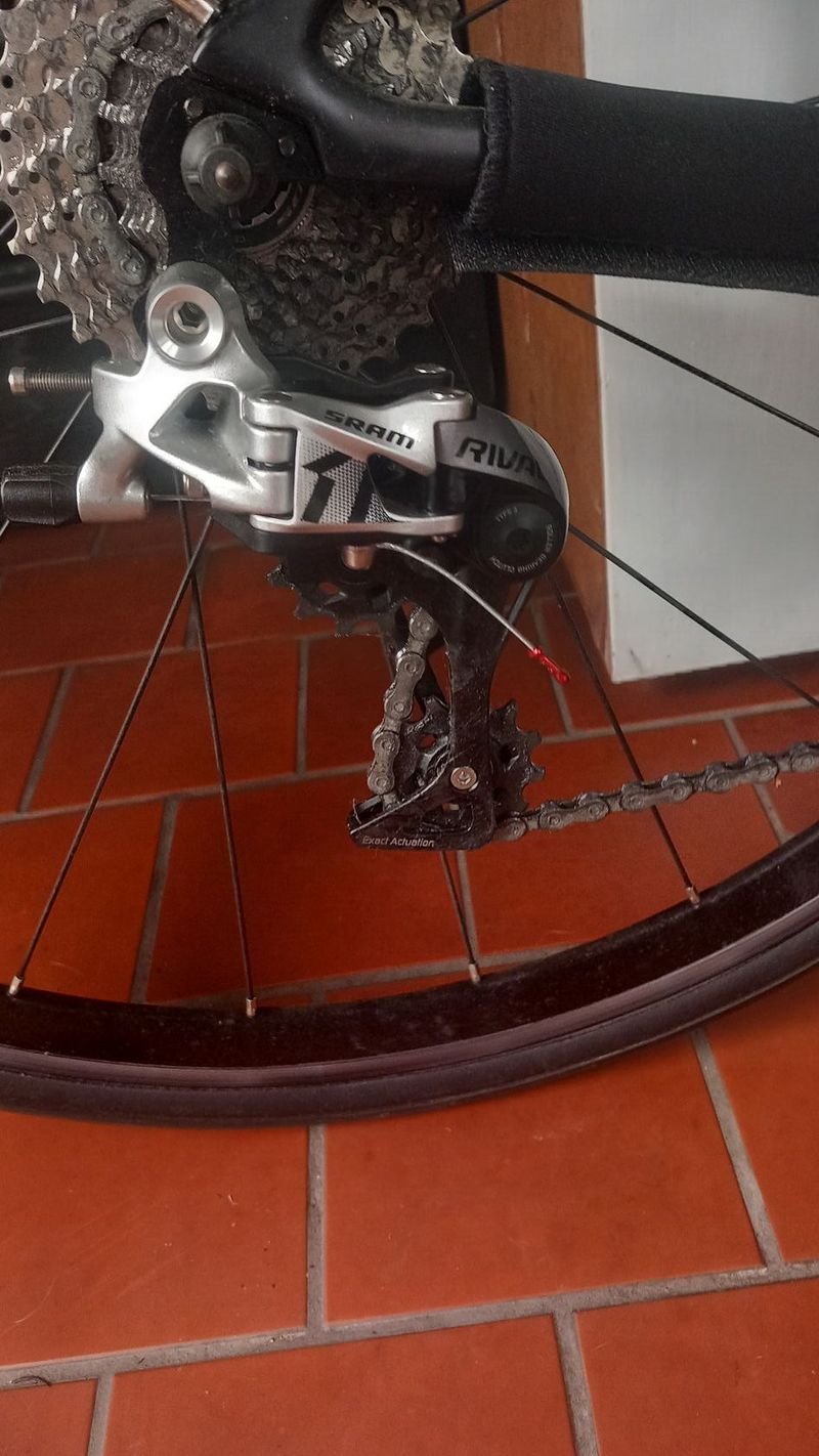 Přehazovačka SRAM Rival1,1x11 