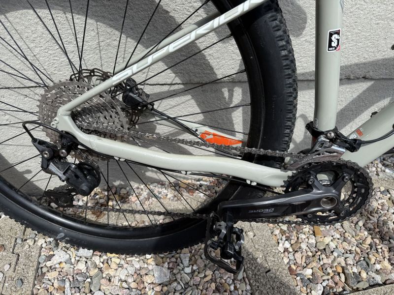 Superior XC 889 vel. S