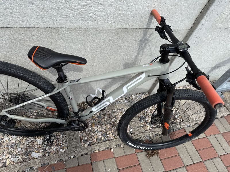 Superior XC 889 vel. S