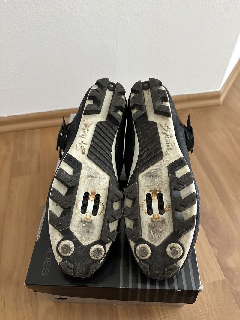 MTB tretry Spiuk 16M