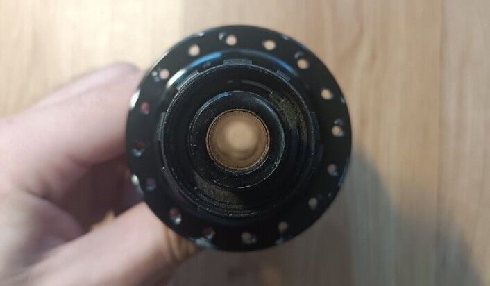 Prodám náboj sunringle do zadního kola SCR 148 Shimano HG