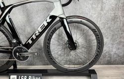 Silniční zapletená kola Bontrager Aeolus Pro 5 TLR - XDr ořech