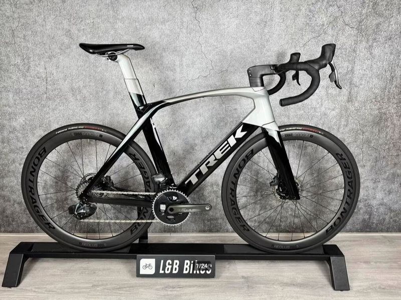 Silniční zapletená kola Bontrager Aeolus Pro 5 TLR - XDr ořech