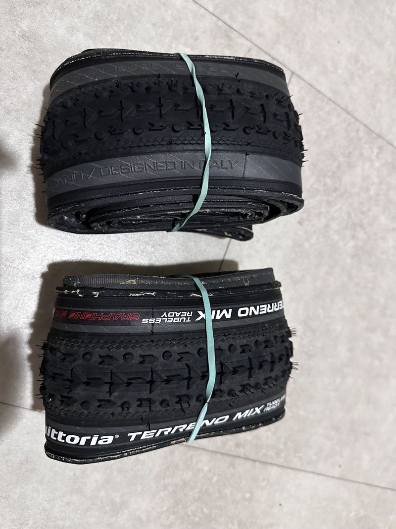 Vittoria Terreno Mix 700x33C Tubeless ready 2ks