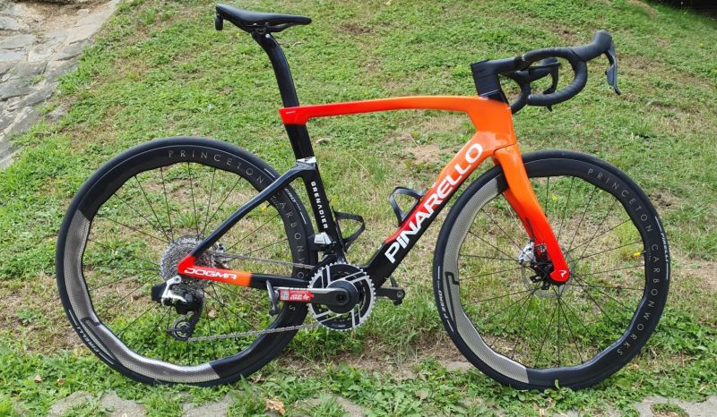 Prodám nové Pinarello Dogma F 2025 | SRAM Red 2x12