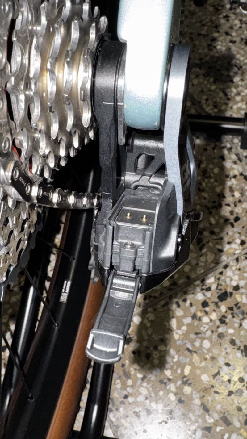 Přehazovačka SRAM AM RD GX T-TYPE EAGLE AXS a řazení 