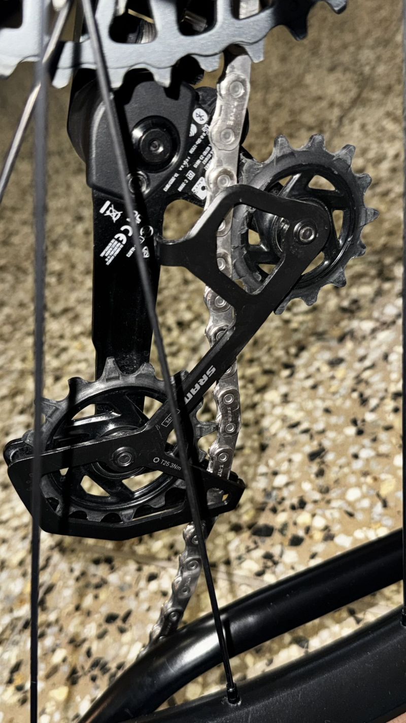 Přehazovačka SRAM AM RD GX T-TYPE EAGLE AXS a řazení 