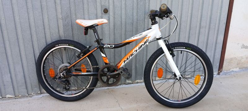 Rock Machine Surge 20"