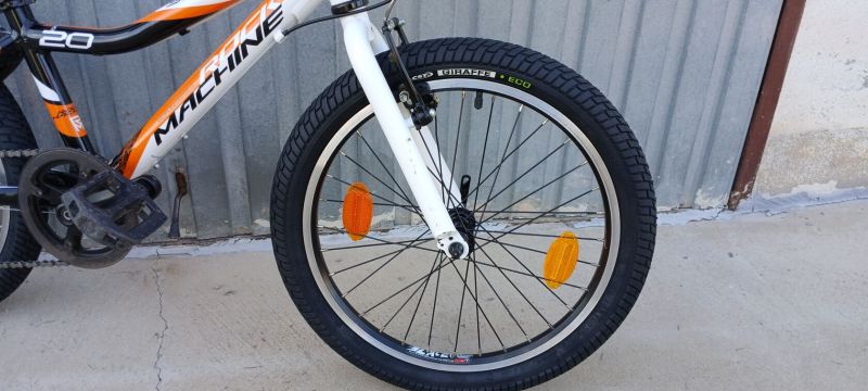 Rock Machine Surge 20"