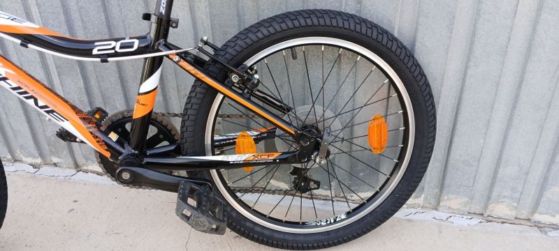 Rock Machine Surge 20"