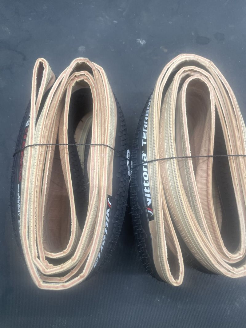 Plášť gravel- Vittoria Terreno Zero 1C Graphene 2.0 TLR 700x32c, kevlar