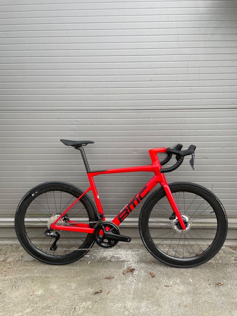 Nové BMC Teammachine SLR 01 M. 